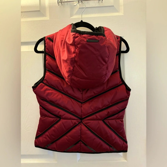 Blanc Noir: puffy vest - Picture 2 of 4
